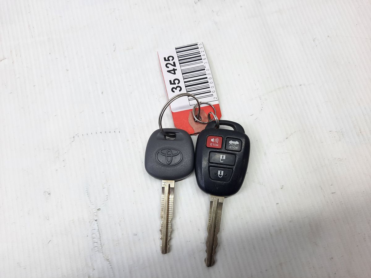 Camry Ключ зажигания Toyota Camry 2012-2015 8907006420 Toyota Camry 3