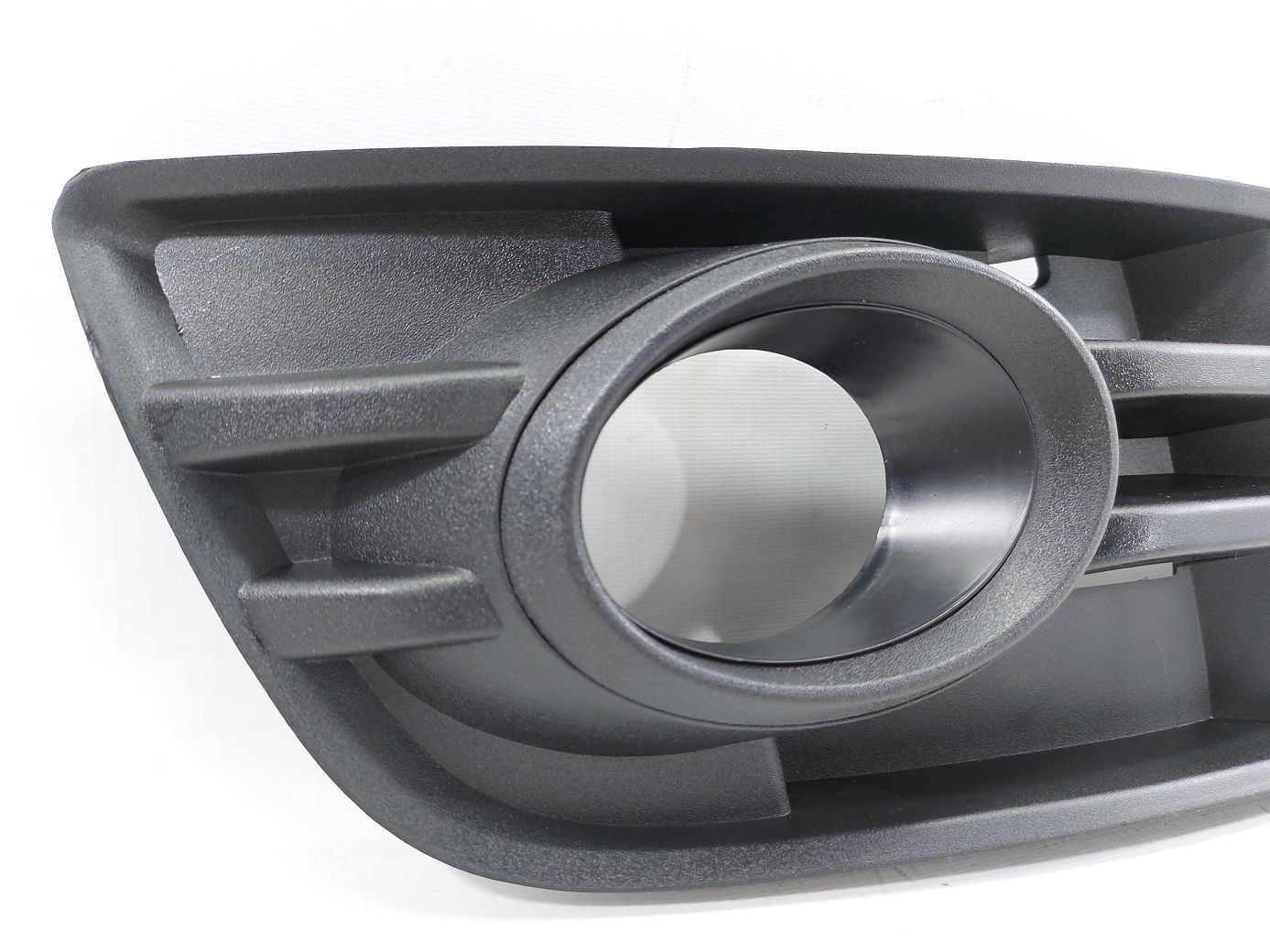 Рамки противотуманной фары Накладка противотуманной фары правая Audi Q5 2009-2013 8R0807681A Audi Q5 3