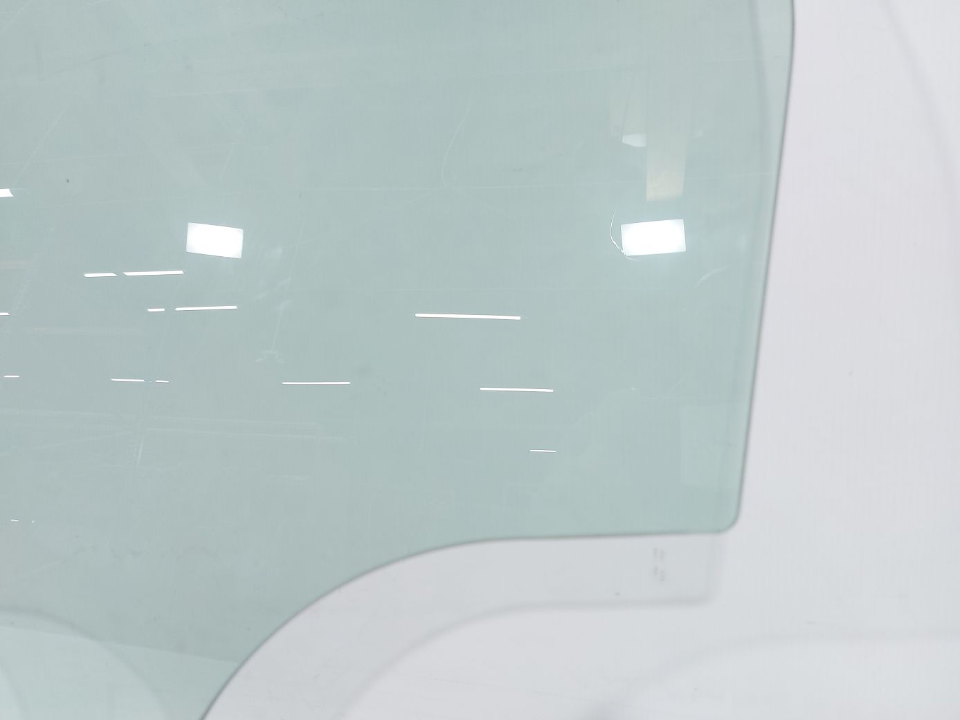 C-max Стекло двери задней левой Ford C-Max 2013-2018 GM5Z5825713A Ford C-Max 3