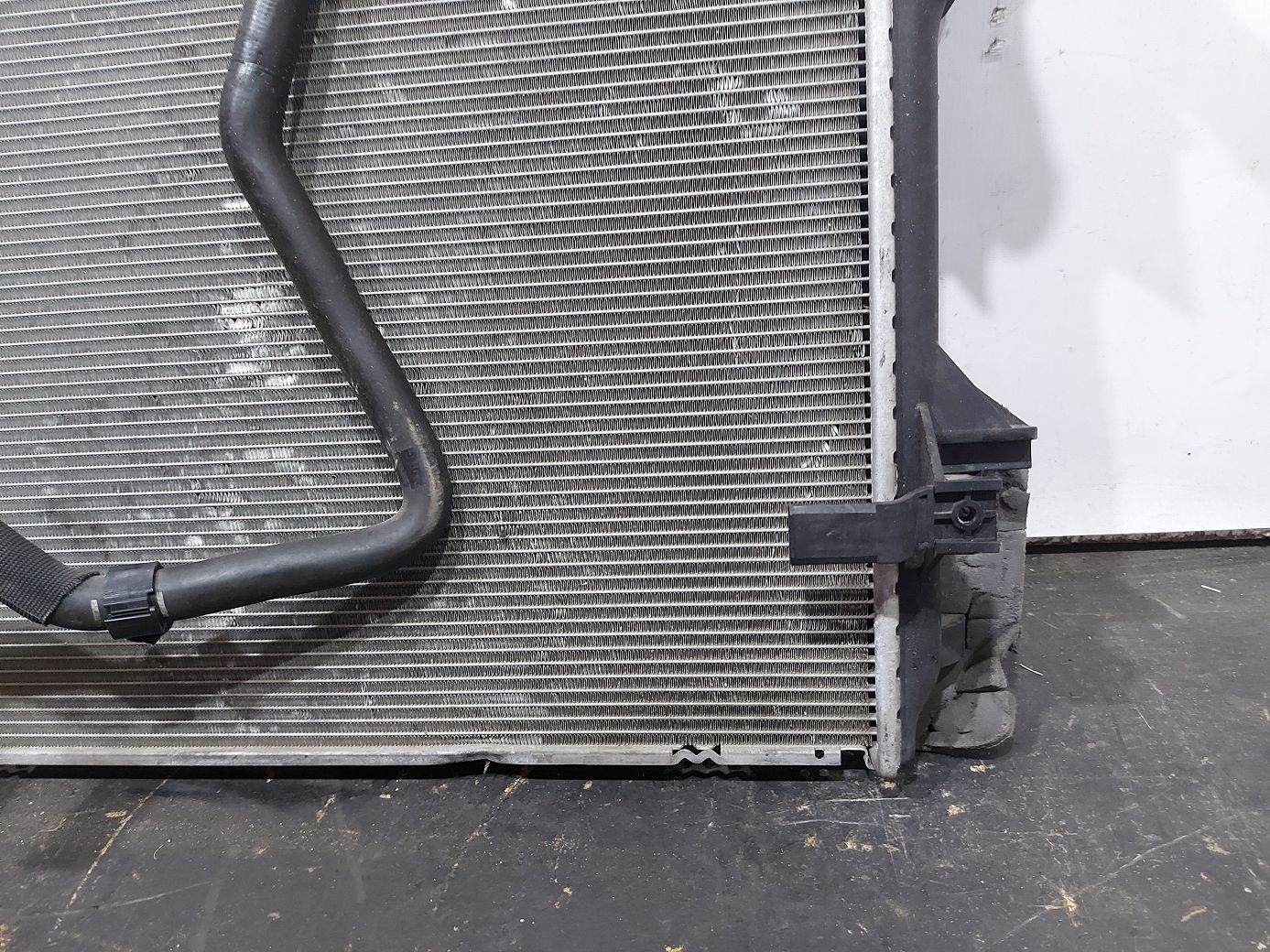 Xf Радіатор системи охолодження Jaguar XF 2013-2015 C2D38733 Jaguar XF 3