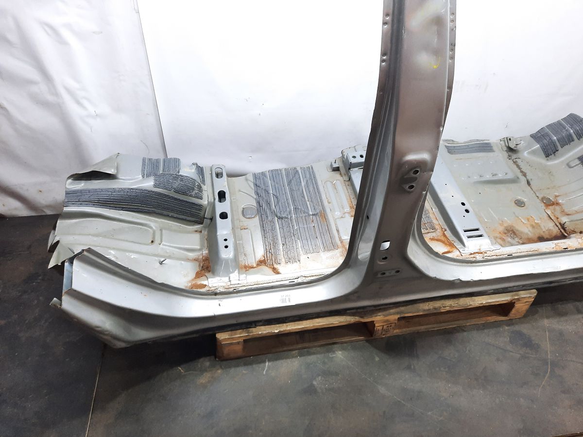 Equinox Стойка центральная правая (металл) Chevrolet Equinox 2010-2017 23466072 Chevrolet Equinox 3