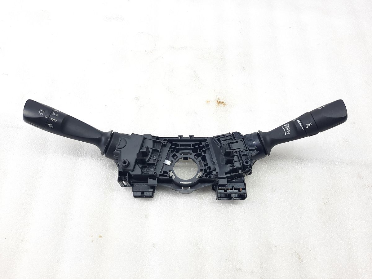 Camry Подрулевые переключатели (гитара) Toyota Camry 2012-2017 8414006510 Toyota Camry 2