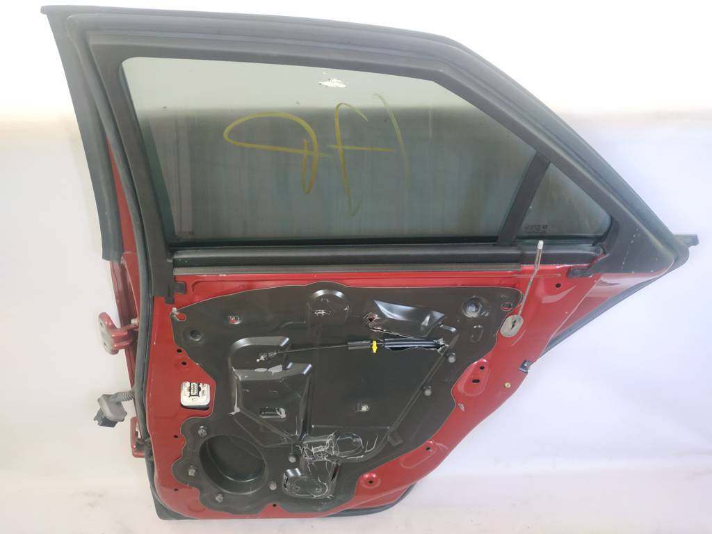 Cts Дверь задняя правая Cadillac CTS 2008-2014 15880692 Cadillac CTS 3