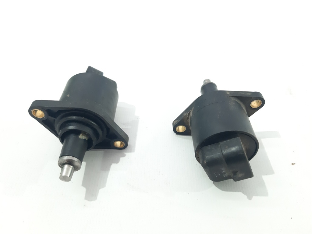 R 1200 r Клапан холостого ходу BMW R1200 R 2011-2014 13547714408 BMW R1200 R 4