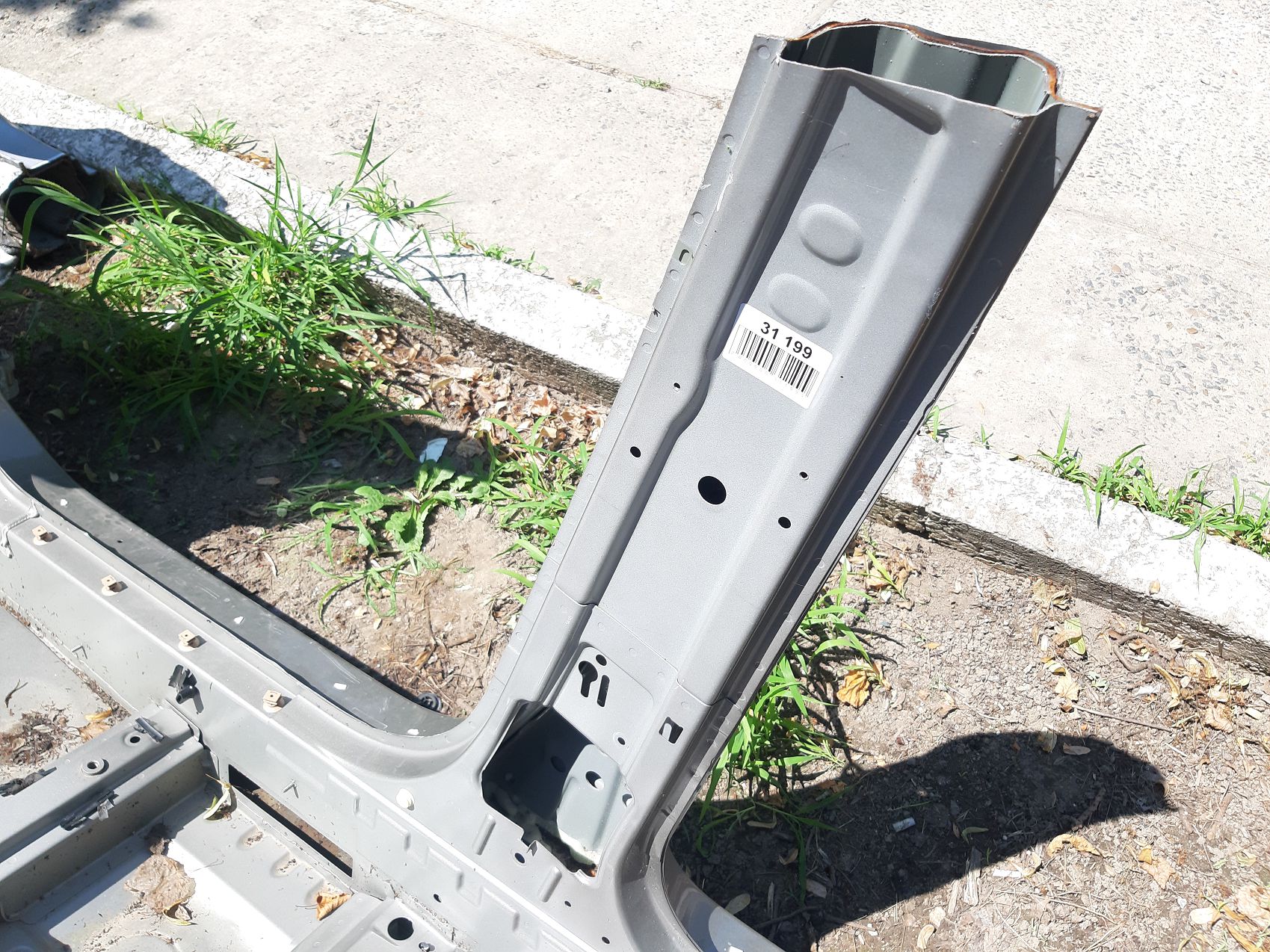 328i xdrive Стійка центральна права (метал) BMW 328i xDrive 2006-2012 41217277332 BMW 328i xDrive 10