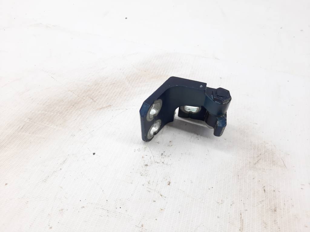 Dart Петля двери задней/передней левой/правой нижняя Dodge Dart 2013-2019 68082440AF Dodge Dart 17