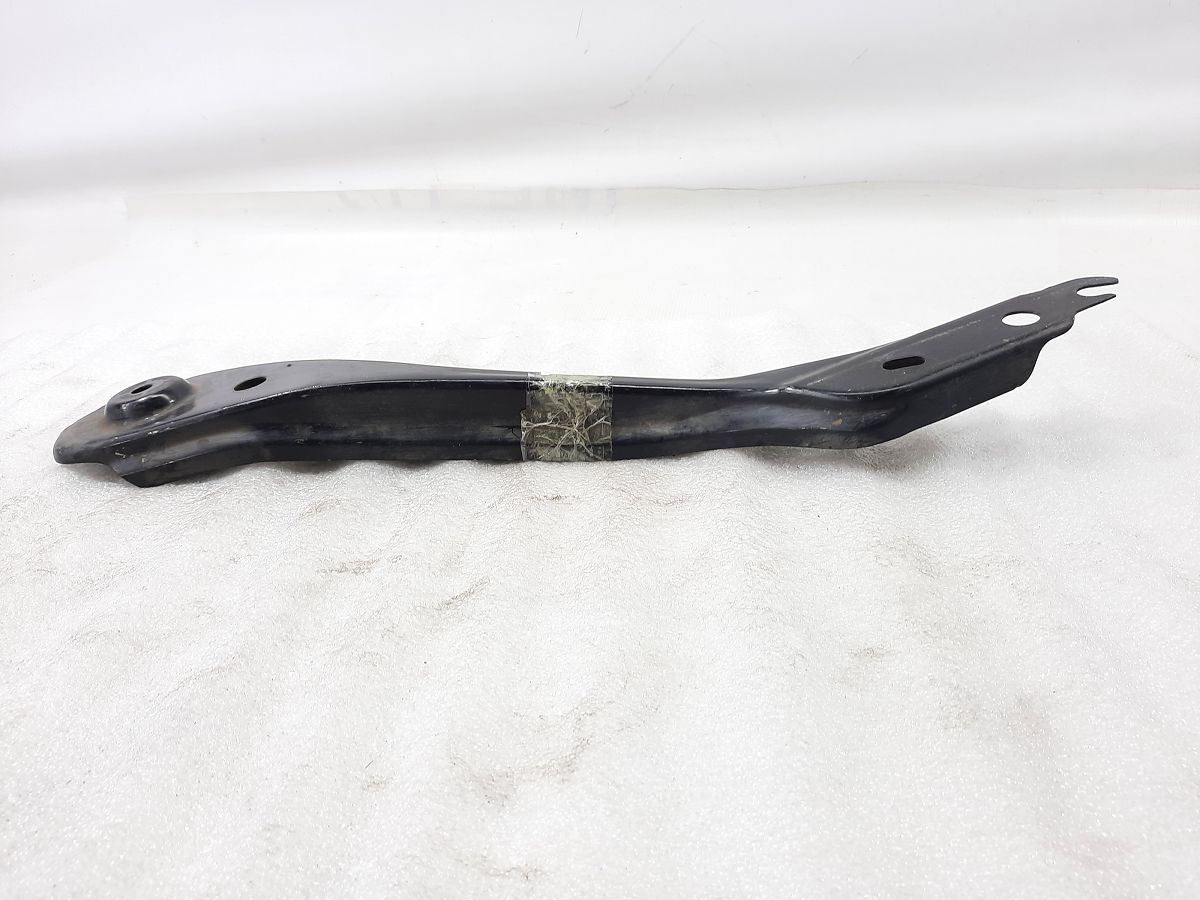 Ats. Кронштейн задней подвески передний правый Cadillac ATS 2013-2016 20755802 Cadillac ATS