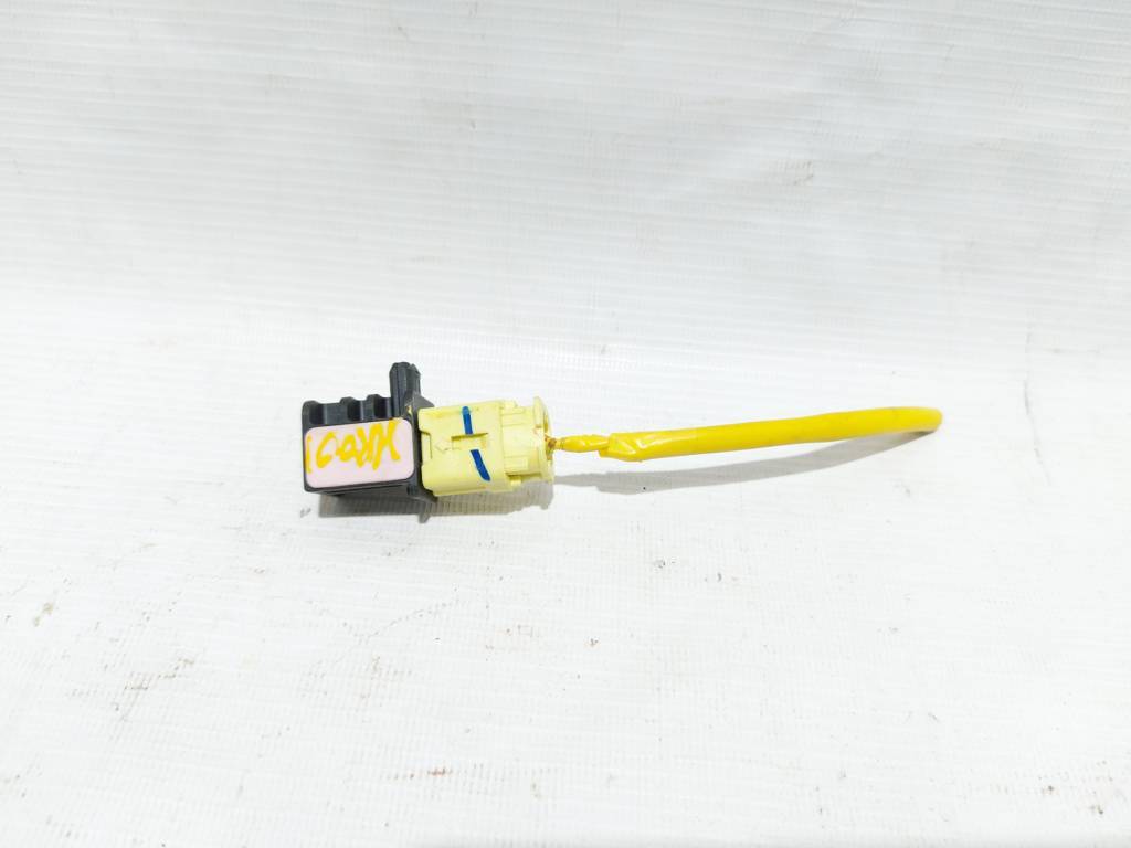 Elantra Датчик удару переднього лівого Hyundai Elantra 2017-2020 95920F2100 Hyundai Elantra 7