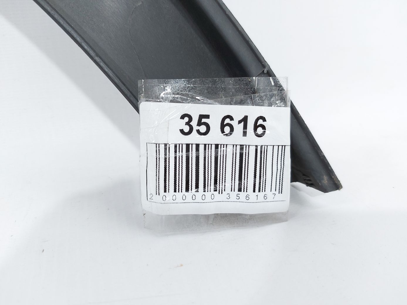 Trax Накладка арки крыла заднего левая Chevrolet Trax 2017-2021 95298241 Chevrolet Trax 3