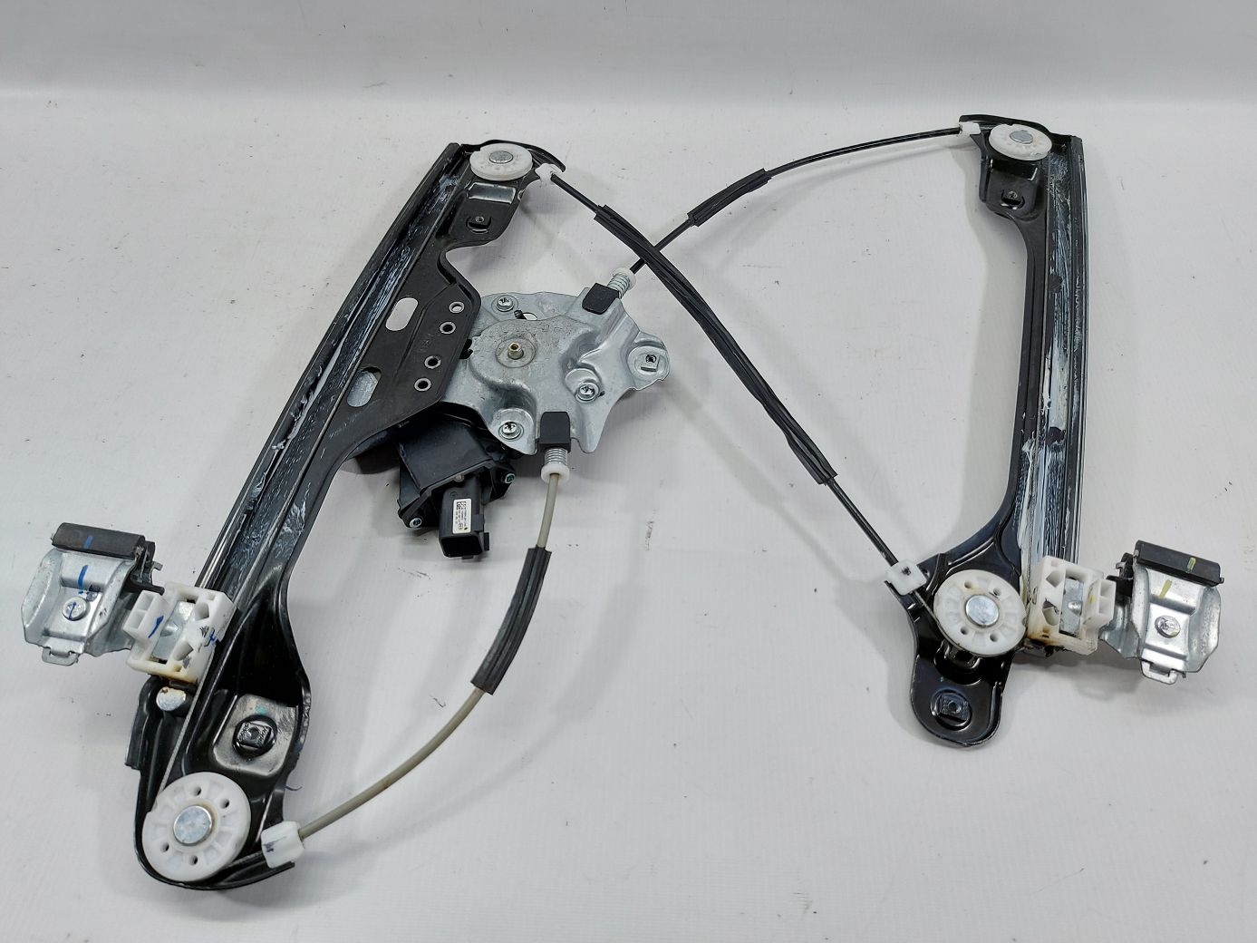 Ats. Склопідйомник двері передньої лівої Cadillac ATS 2013-2019 84005653 Cadillac ATS