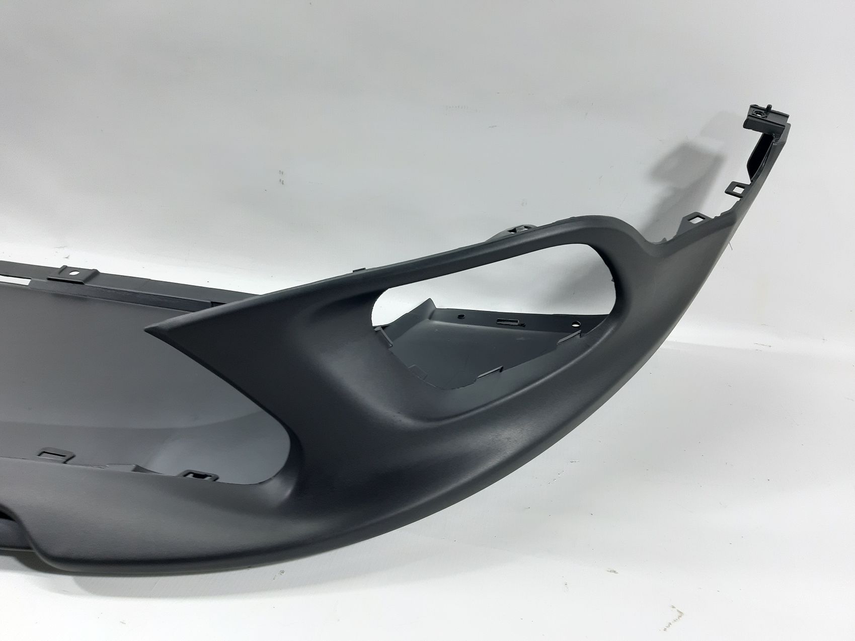 Передні бампери Бампер нижній Jeep Cherokee KL 2014-2018 68203213AB 3