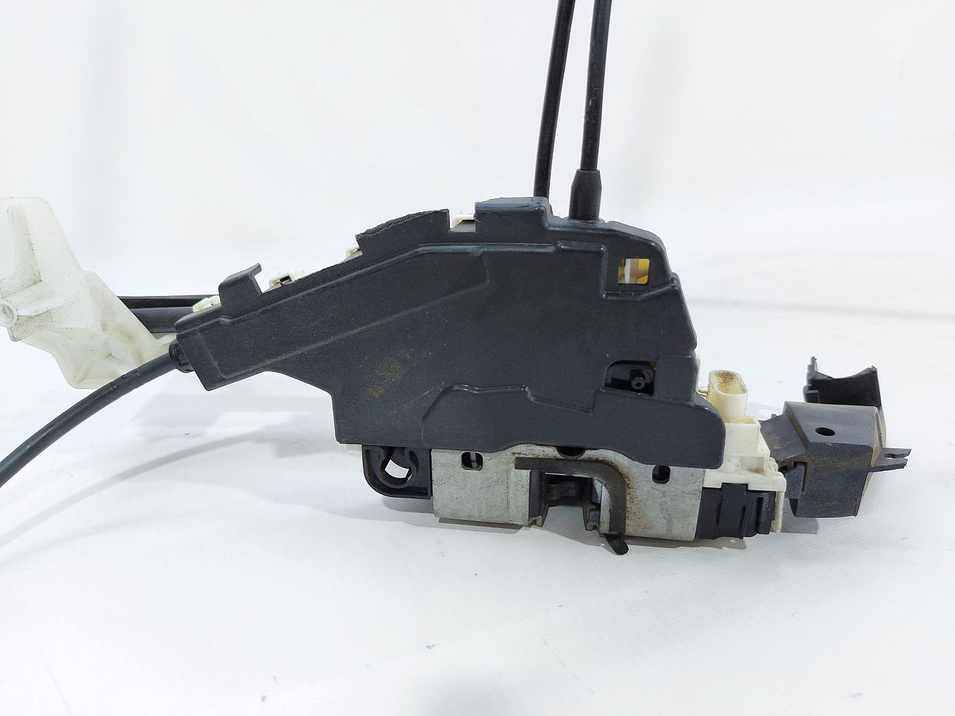 Dart Замок дверей передньої правої Dodge Dart 2013-2019 68175250AA Dodge Dart 3