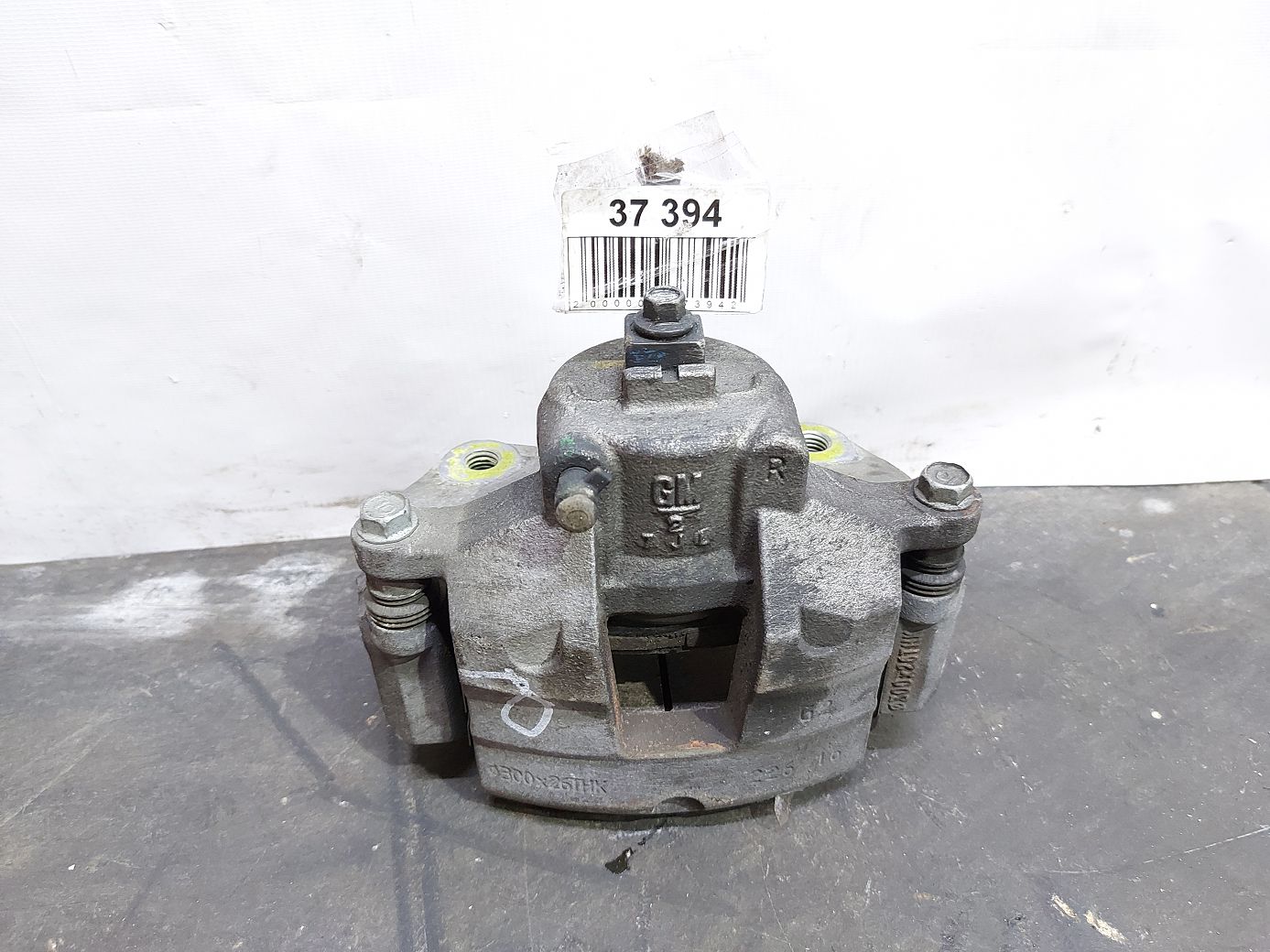 Malibu. Супорт гальмівний передній правий Chevrolet Malibu 2016-2021 13507536 Chevrolet Malibu Malibu. Супорт гальмівний передній правий Chevrolet Malibu 2016-2021 13507536 Chevrolet Malibu