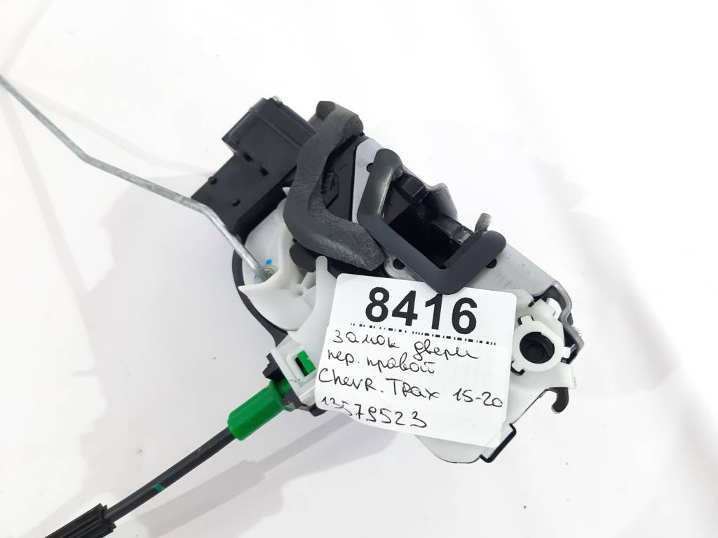Trax Замок двери передней правой Chevrolet Trax 2015-2021 13579523 Chevrolet Trax 7