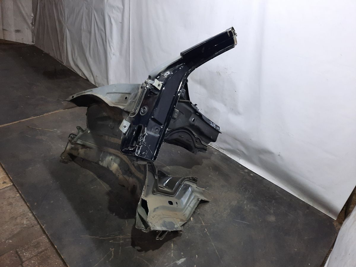 Passat s Чверть передня ліва Volkswagen Passat S 2012-2015 561803091A Volkswagen Passat S 2