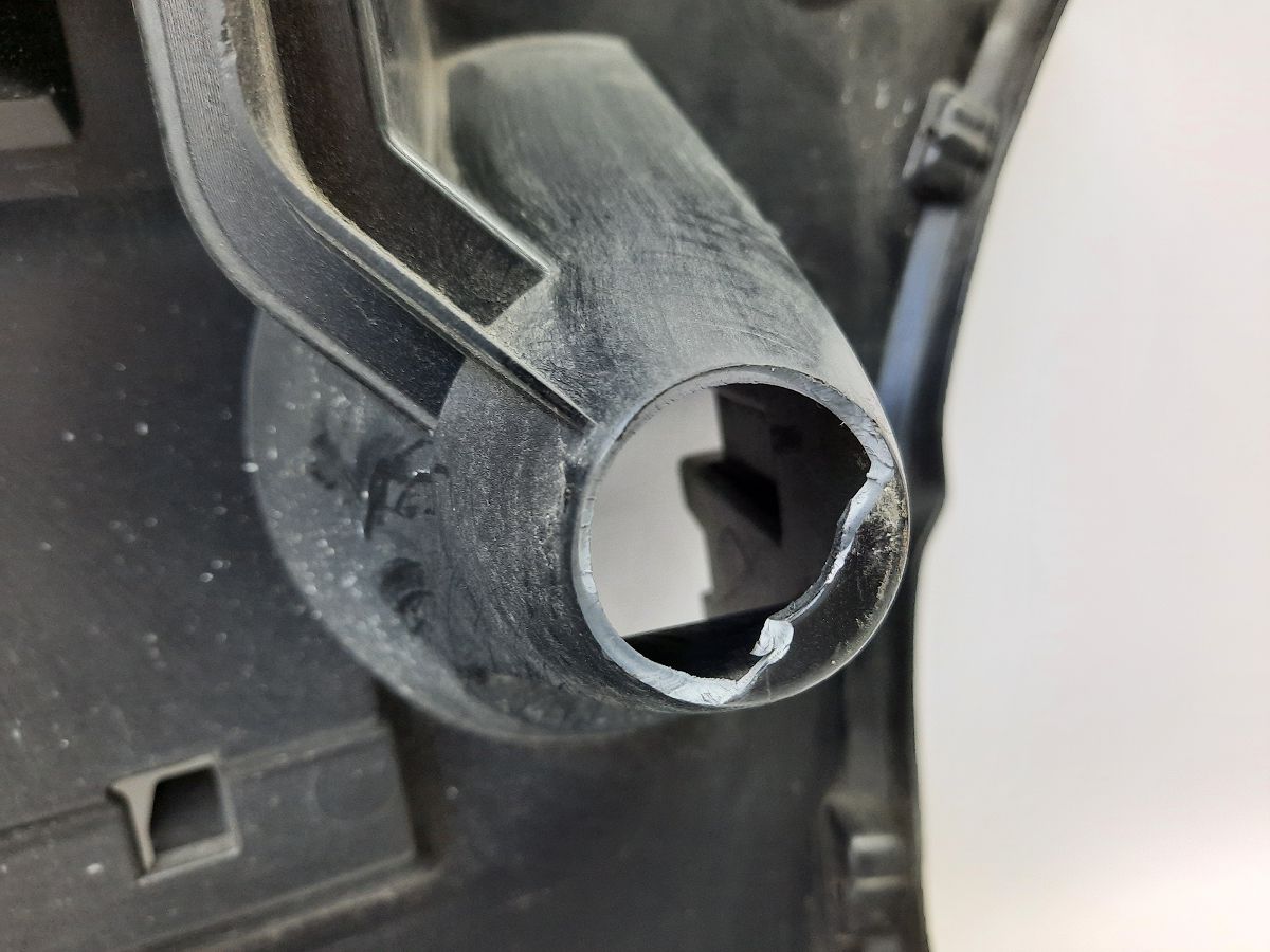 5 series Крепление бампера заднего левое(обломанно) BMW 5 series 2011-2016 51127184767 BMW 5 series 7 5 series Крепление бампера заднего левое(обломанно) BMW 5 series 2011-2016 51127184767 BMW 5 series 7