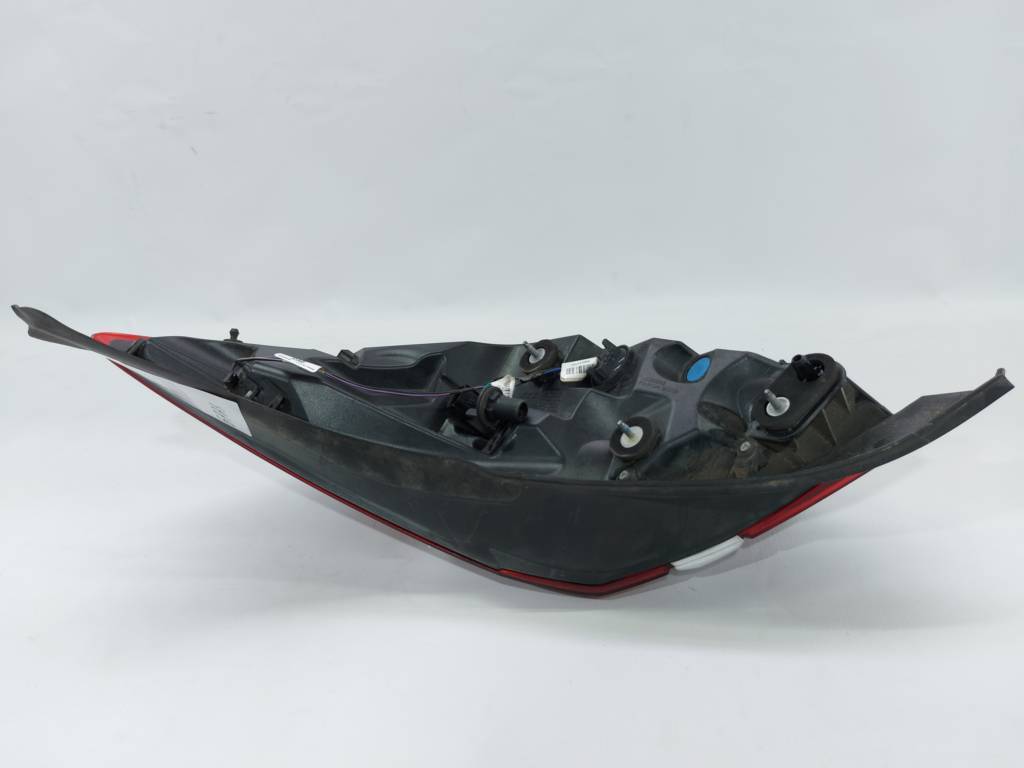 Regal Фонарь задний левый (брак) Buick Regal 2014-2017 39024206 Buick Regal 8