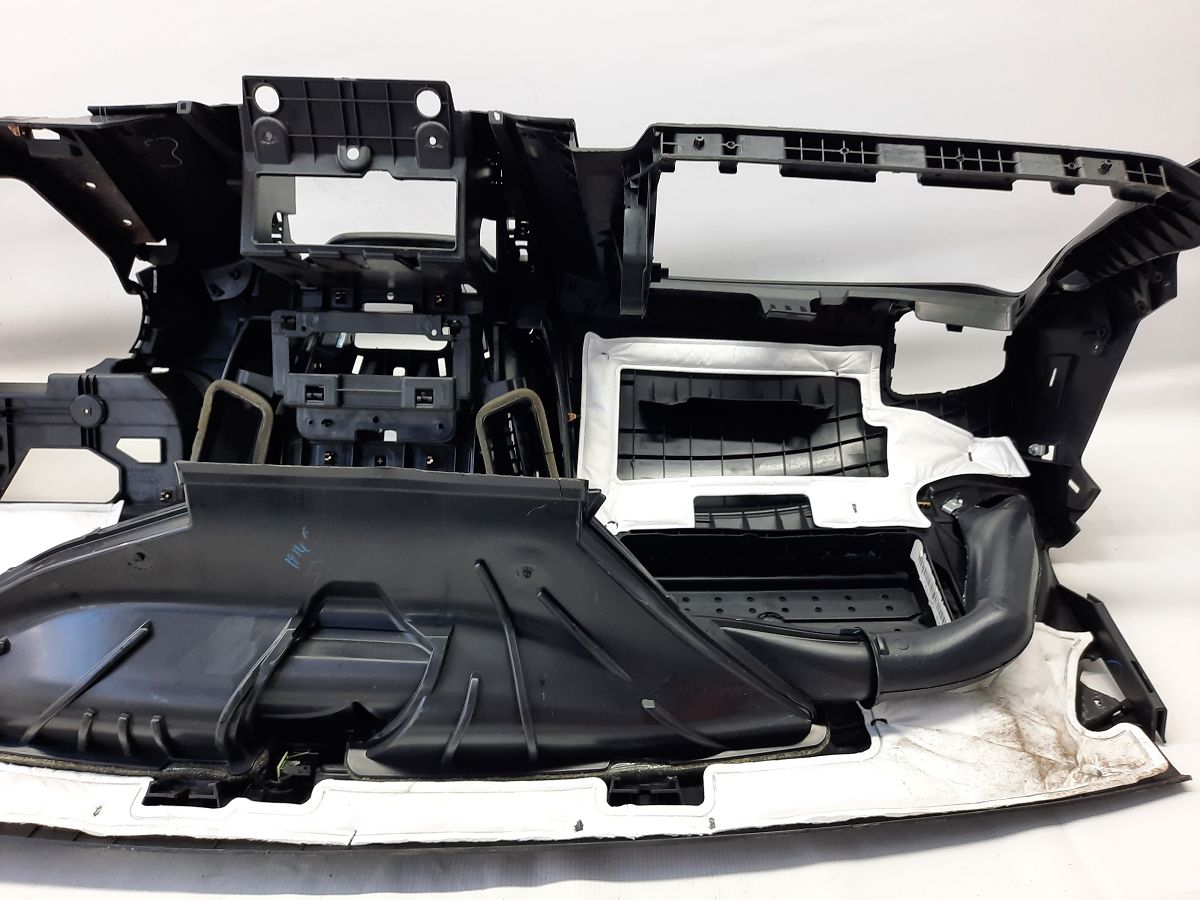 Equinox Торпеда Chevrolet Equinox 2010-2017 23286064 Chevrolet Equinox 24