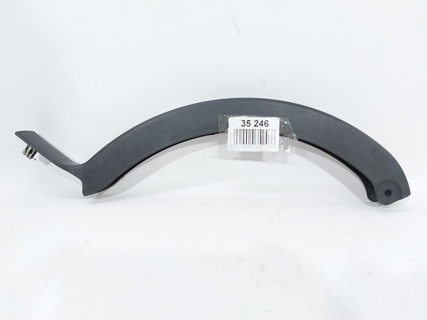 Ats Накладка петли крышки багажника правая Cadillac ATS 2013-2018 20933950 Cadillac ATS 7