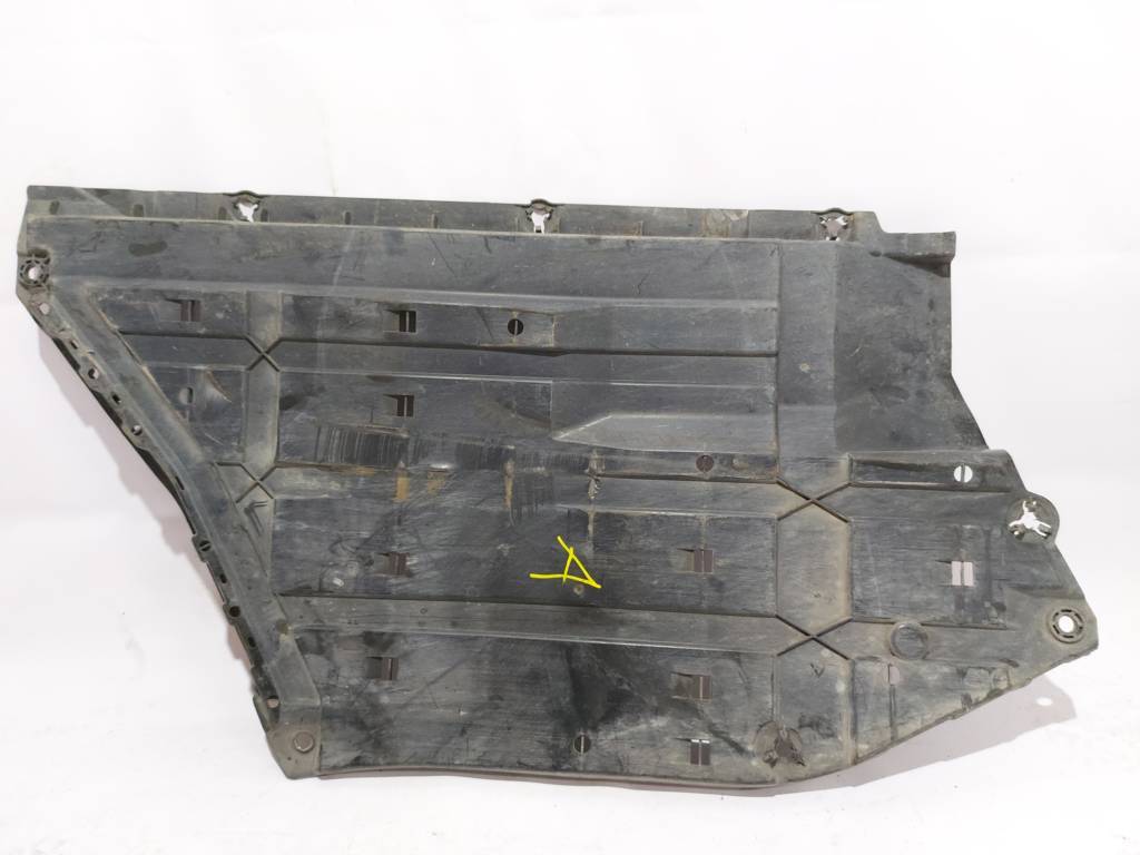 Insight Захист днища центральний правий Honda Insight 2010-2011 74641TM8A01 Honda Insight 16