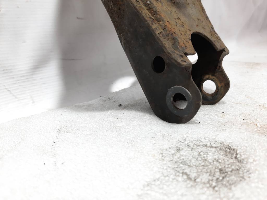 6 Важіль задній правий нижній Mazda 6 2014-2017 GHP9-28-300A Mazda 6 2