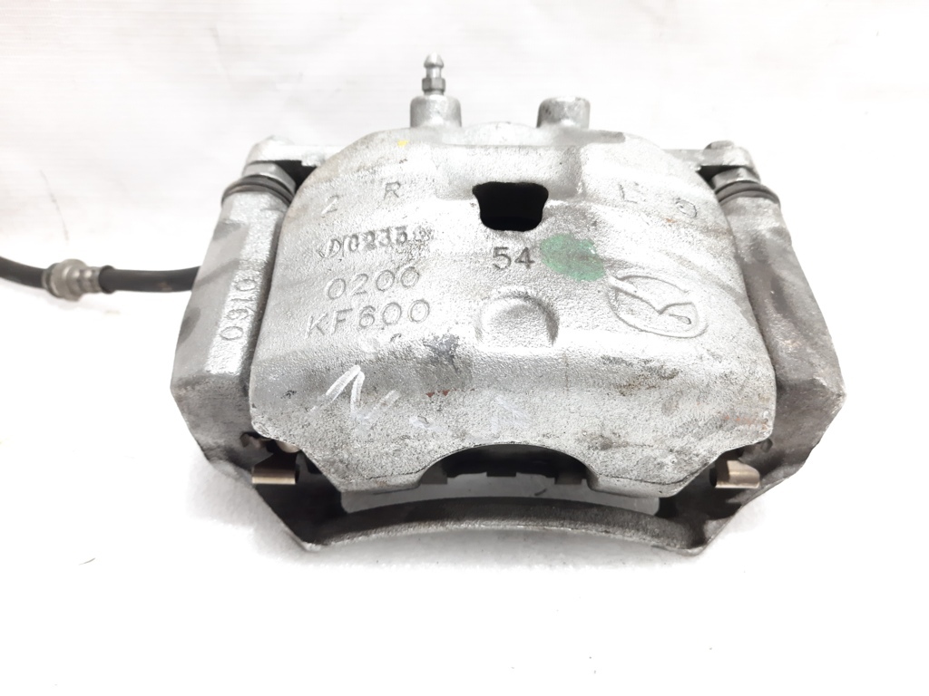 3. Супорт гальмівний передній лівий Mazda 3 2014-2019 B4Y03399ZC Mazda 3