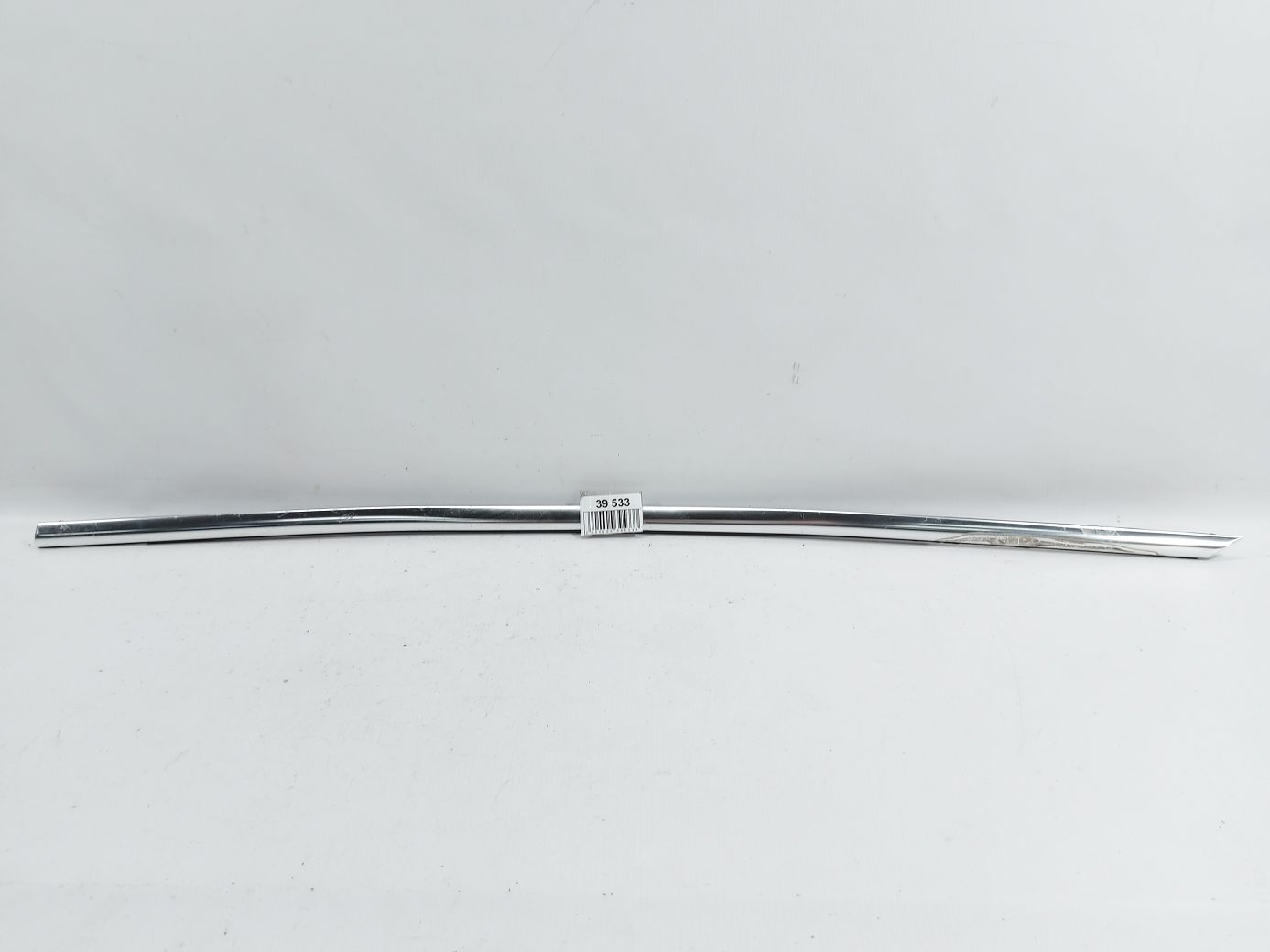 7 series. Ущільнювальна гумка скла передньої лівої двері зовнішня BMW 7 2009-2015 51337178001 BMW 7