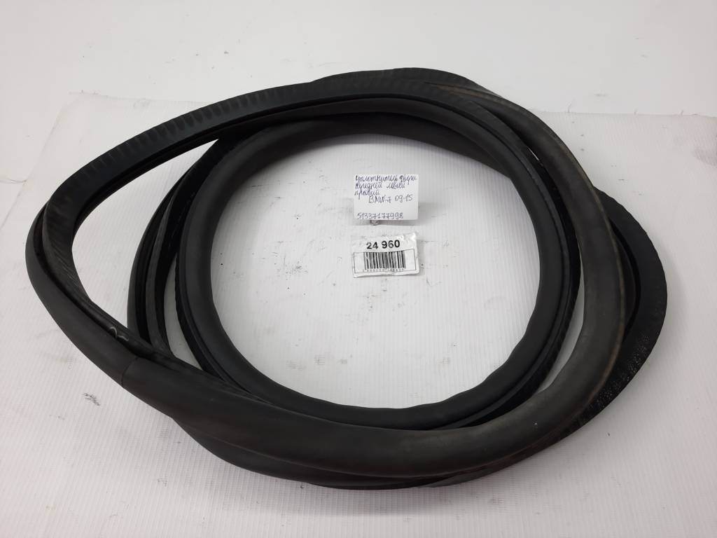 7 series. Ущільнювач двері передньої лівий/правий BMW 7 2009-2015 51337177998 BMW 7