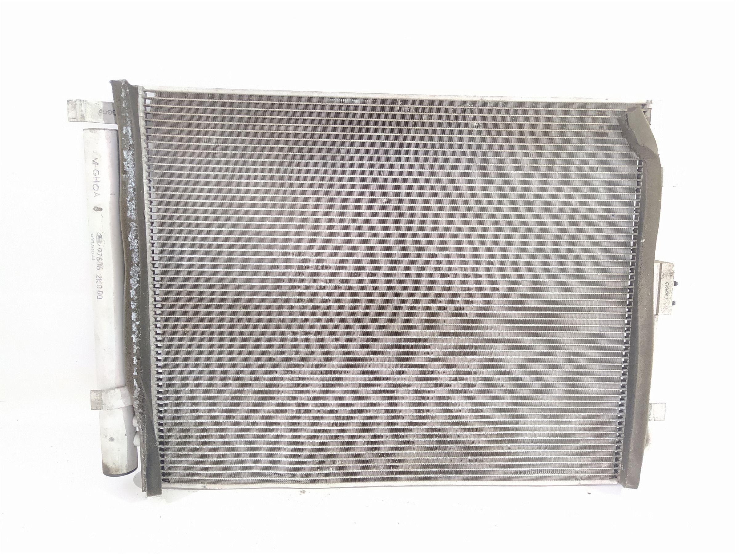 Veloster. Радіатор кондиціонера Hyundai Veloster 2012-2015 976062V000 Hyundai Veloster