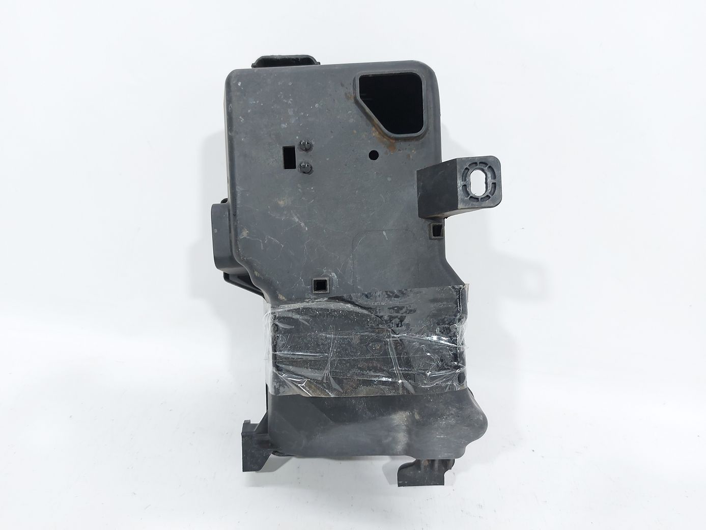 Dart. Корпус блока предохранителей (нижняя часть) Dodge Dart 2013-2019 68149943AH Dodge Dart