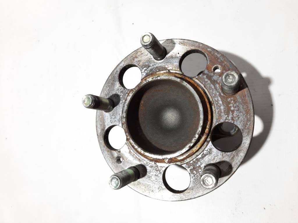 Veloster Ступиця задня ліва/права Hyundai Veloster 2011-2017 527103X000 Hyundai Veloster 3