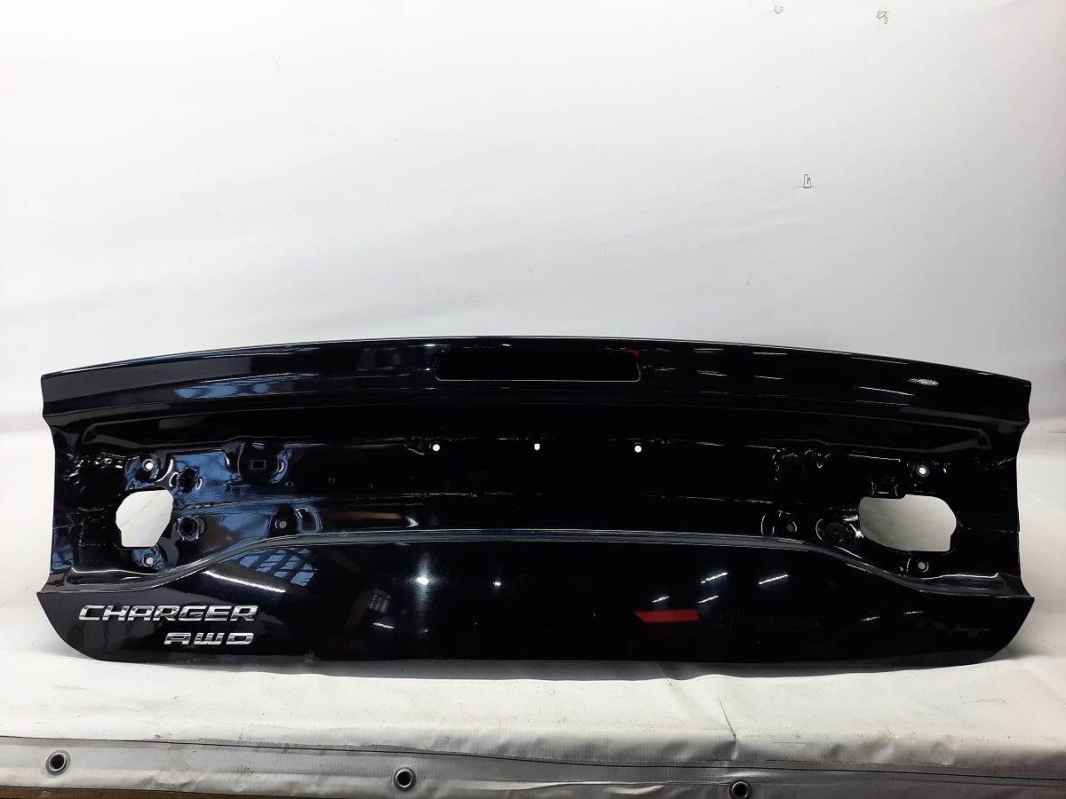 Charger. Крышка багажника Dodge Charger 2011-2014 68089362AA Dodge Charger