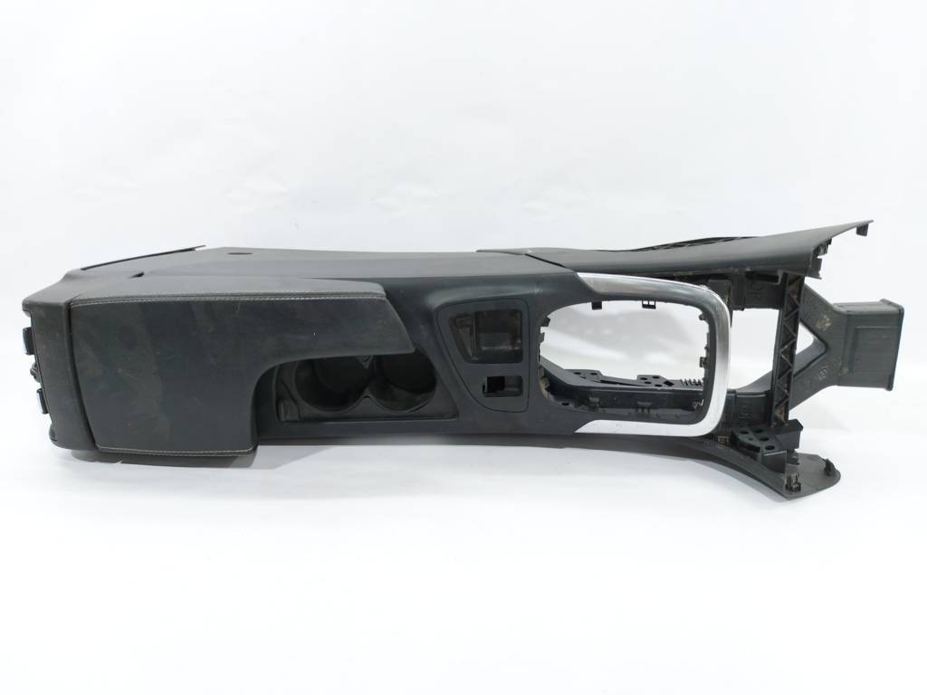 Regal Консоль центральна Buick Regal 2012-2017 22742366 Buick Regal 2