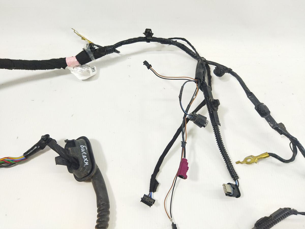 Model 3 Проводка кришки багажника Tesla Model 3 2020-2024 206878900B Tesla Model 3 4