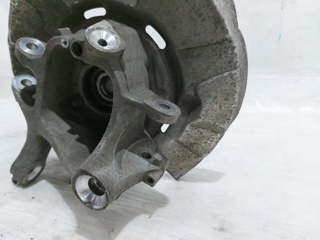 7 series Кулак задний правый BMW 7 2012 33326796498 BMW 7 8