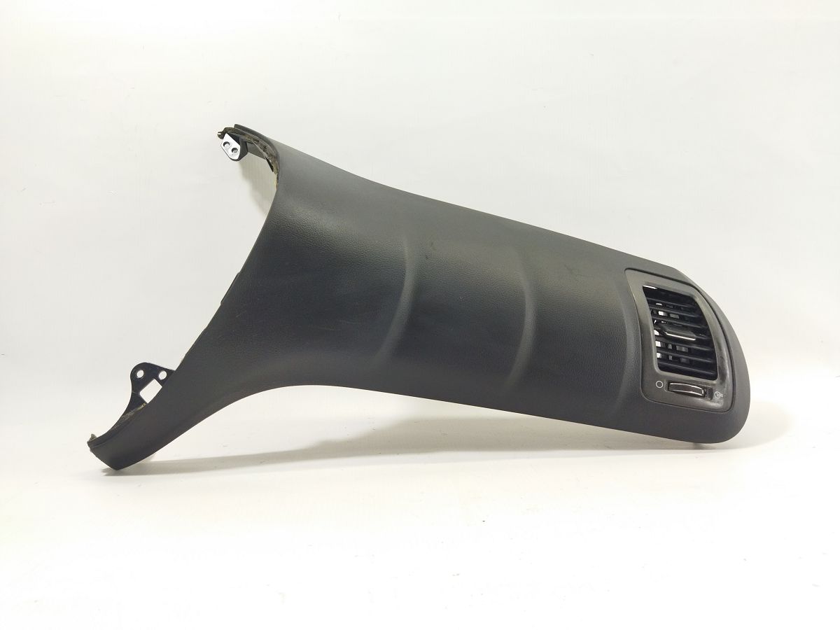 Forte Накладка торпеди права верхня Kia Forte 2014-2016 84720A7000WK Kia Forte 2