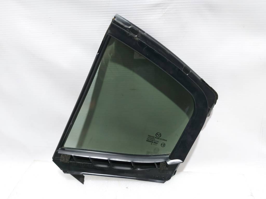 3 Скло (кватирка) двері задньої правої Mazda 3 2014-2018 BJS772661 Mazda 3 7