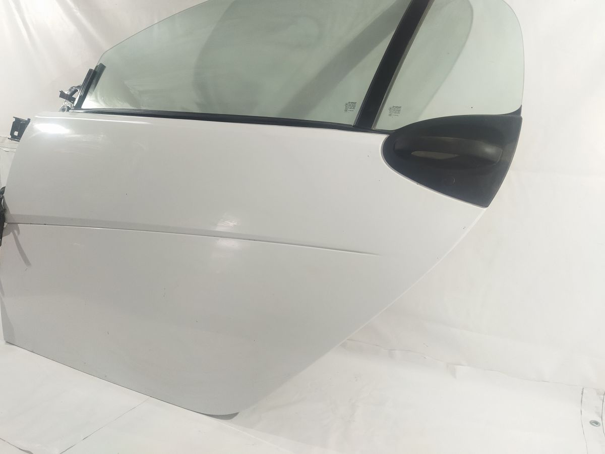 Fortwo Двері передні ліві Smart Fortwo 2008-2016 4517210100 Smart Fortwo 2