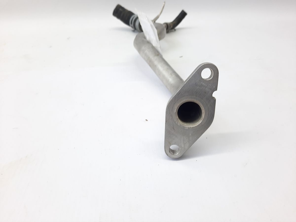 Cruze Трубка термостата обвідна Chevrolet Cruze 2016-2021 12667458 Chevrolet Cruze 2