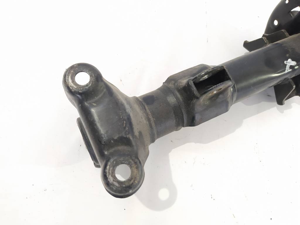 207 Стойка амортизатора передняя левая Mercedes-Benz 207 2012 A2073204138 MERCEDES-BENZ Mercedes-Benz 207 2