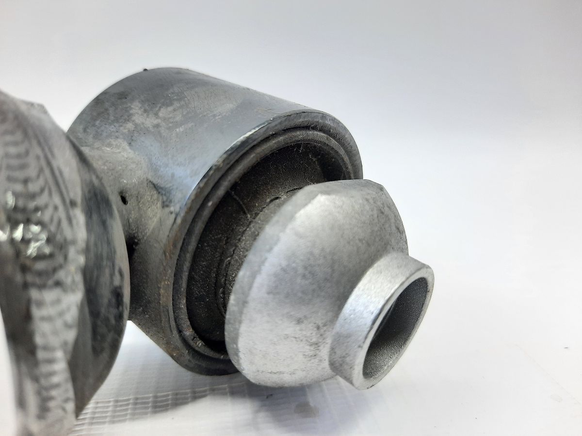 5 series Амортизатор задній правий BMW 5 series 2009-2020 37126796860 BMW 5 series 4 5 series Амортизатор задній правий BMW 5 series 2009-2020 37126796860 BMW 5 series 4