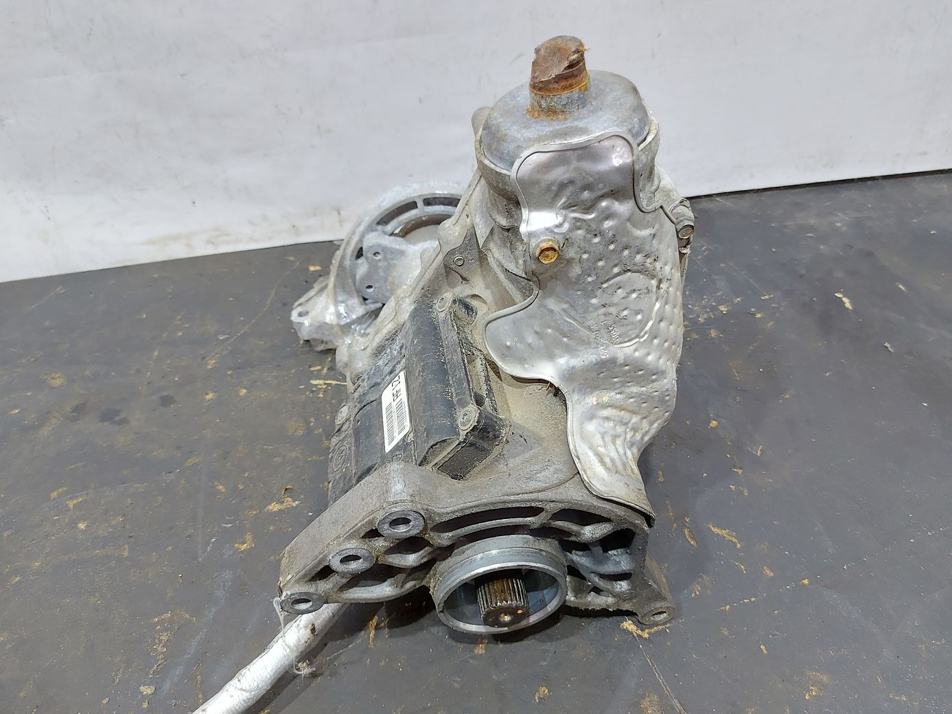 200s Редуктор задній Chrysler 200 S 2015-2017 68306795AB Chrysler 200 S 4
