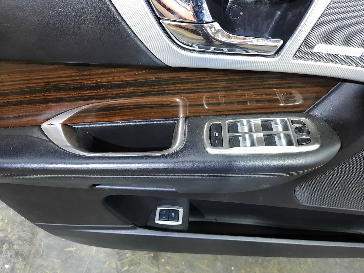 Xf Двері передні ліві Jaguar XF 2009-2015 C2Z2061 Jaguar XF 10