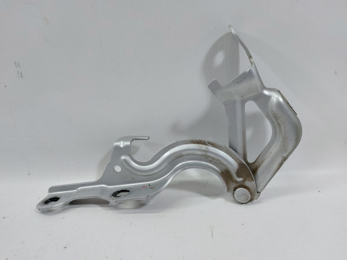 Malibu Петля капота ліва Chevrolet Malibu 2013-2015 22986409 Chevrolet Malibu 2
