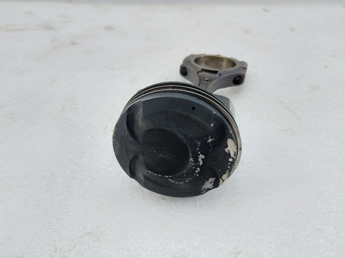 Veloster Шатун с поршнем Hyundai Veloster 2012-2017 235102B010 Hyundai Veloster 3