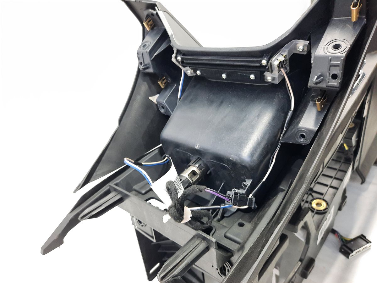 Equinox Консоль центральная Chevrolet Equinox 2015 23216797 Chevrolet Equinox 19