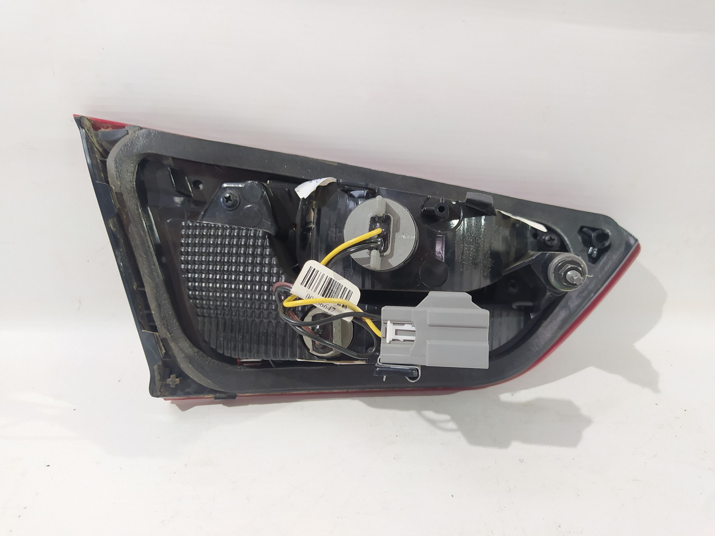 Malibu Фонарь крышки багажника правый Chevrolet Malibu 2016-2021 84130997 Chevrolet Malibu 20