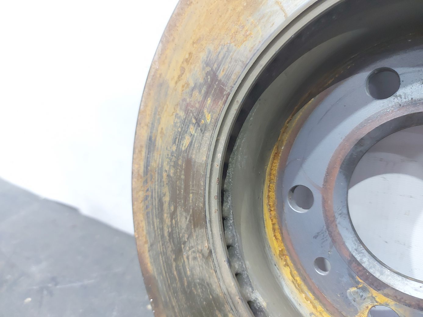 Malibu Диск гальмівний передній лівий/правий Chevrolet Malibu 2016-2021 13537160 Chevrolet Malibu 14