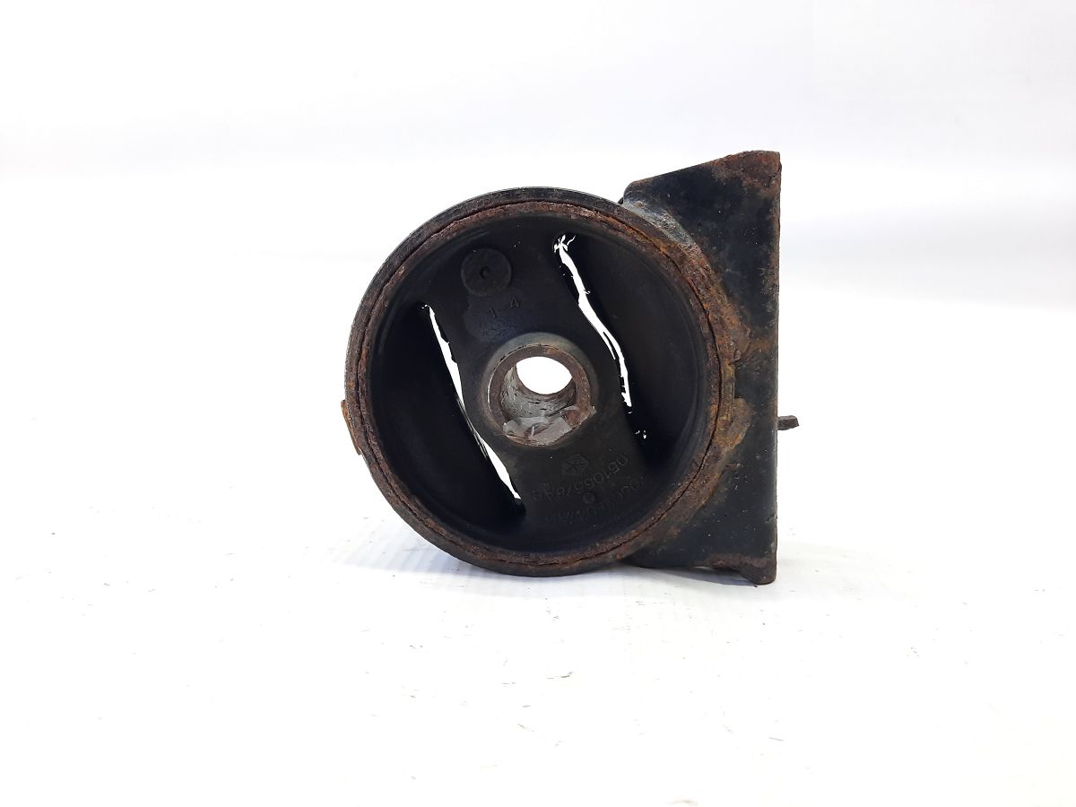 Compass. Подушка двигателя передняя Jeep Compass 2007-2017 5105494AF Jeep Compass