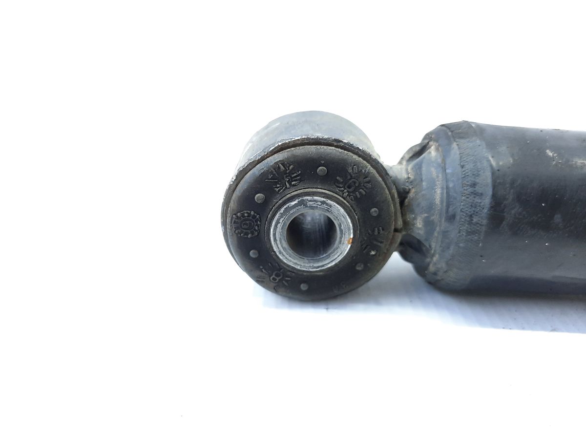 Sentra Амортизатор задний левый/правый Nissan Sentra 2014-2019 E62109AM0A Nissan Sentra 2